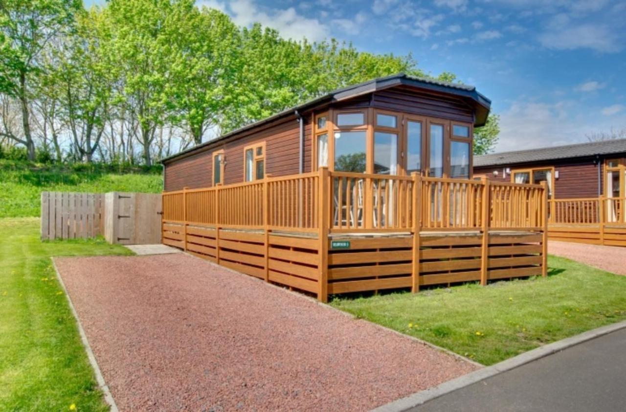 Stunning 3-Bed Hot Tub Lodge Northumberland Felton  Exterior foto